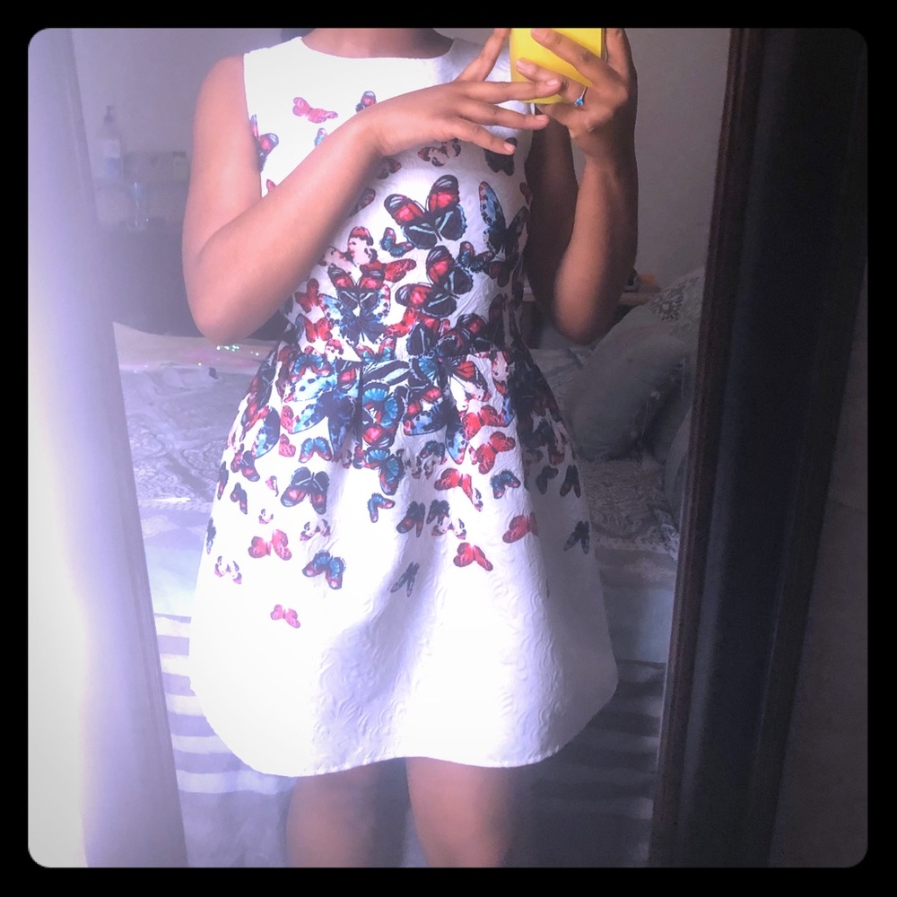 Women’s dress